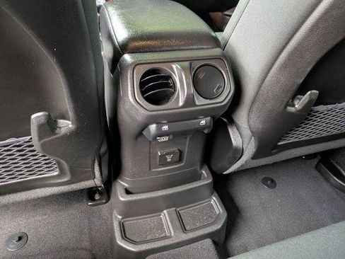 Certified 2025 Jeep Wrangler Unlimited Rubicon 4xe w/ Convenience Group AWD/4WD image 33