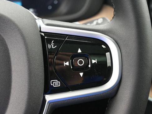 New 2026 Volvo XC60 T8 Plus w/ Protection Package Premier AWD/4WD image 10