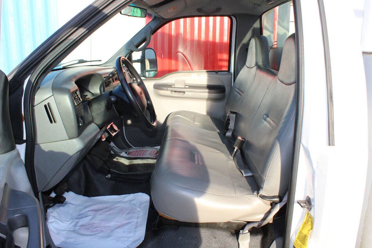 Used 2002 Ford F450 XL RWD image 11