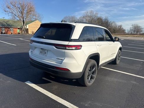 New 2025 Jeep Grand Cherokee Limited w/ Luxury Tech Group II AWD/4WD image 7