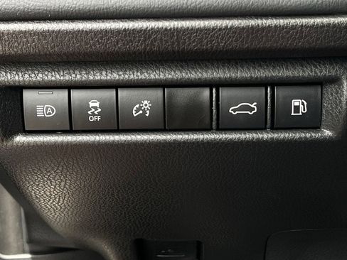 Used 2025 Toyota Camry XSE FWD image 20