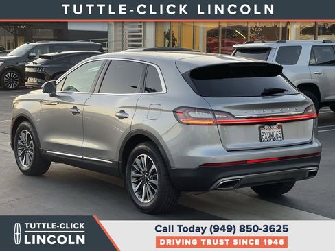 Certified 2021 Lincoln Nautilus FWD w/ Equipment Group 101A image 4