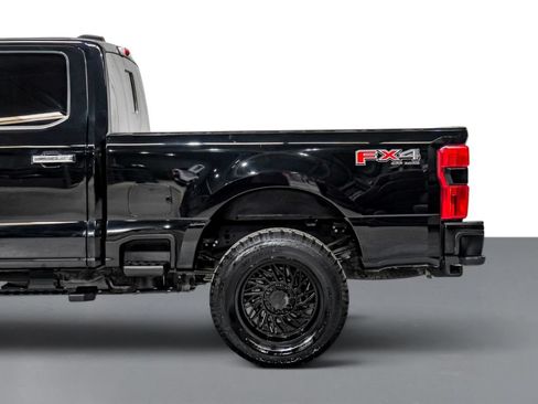 Used 2024 Ford F250 Lariat w/ Chrome Package AWD/4WD image 12