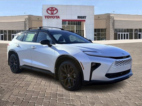 New 2026 Toyota Crown Signia Limited image 8