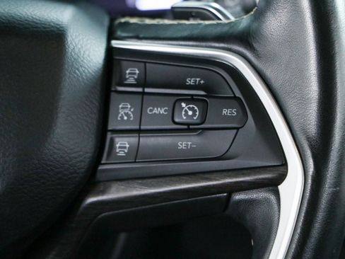 Used 2021 Jeep Grand Cherokee L Limited RWD image 14