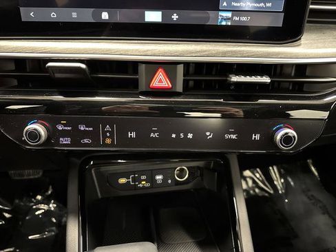 Used 2025 Kia K5 EX image 19
