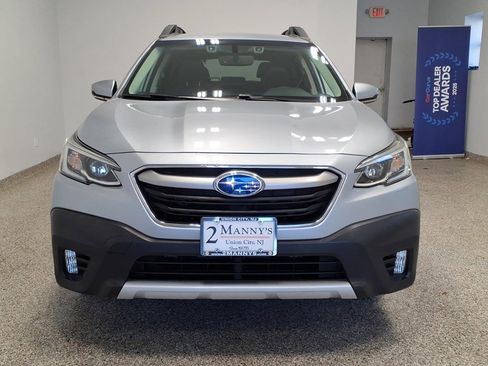 Used 2020 Subaru Outback Limited image 2