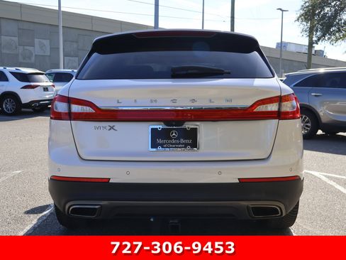 Used 2017 Lincoln MKX Reserve w/ Driver Assistance Package image 8
