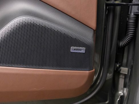 New 2025 Porsche Macan 4S Electric image 19