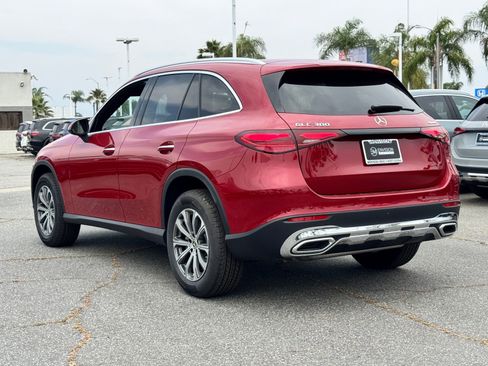 New 2025 Mercedes-Benz GLC 300 4MATIC image 9