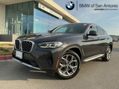 Certified 2022 BMW X4 xDrive30i w/ Premium Package 2