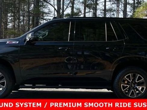 Used 2021 Chevrolet Tahoe Z71 w/ Luxury Package AWD/4WD image 4