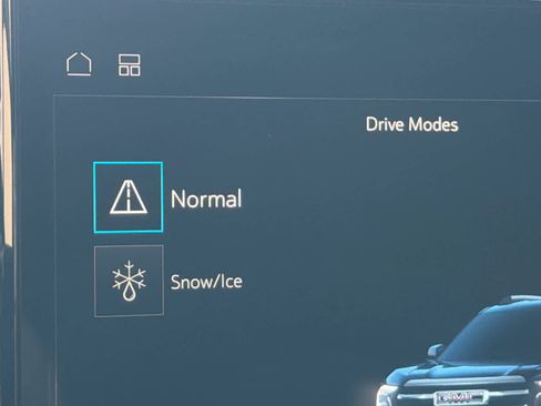 Used 2026 GMC Terrain Elevation w/ Black Edition image 40