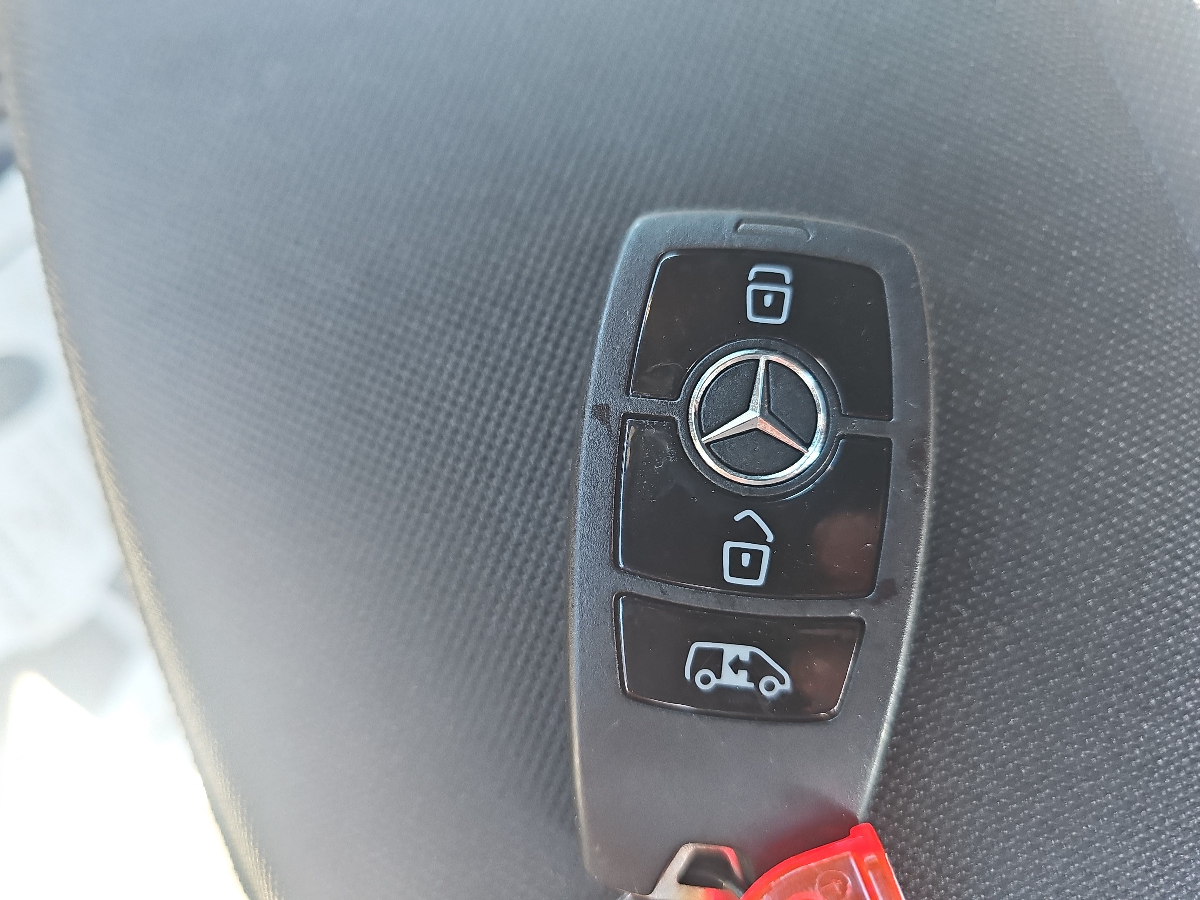 Used 2025 Mercedes-Benz Sprinter 3500 image 33