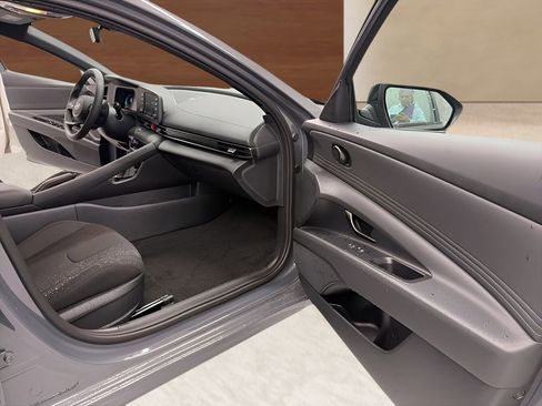 New 2026 Hyundai Elantra Sport FWD image 16