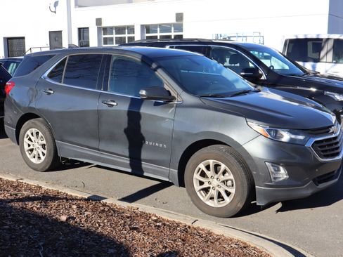 Used 2018 Chevrolet Equinox LT image 13