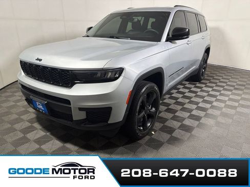 Used 2023 Jeep Grand Cherokee L Laredo AWD/4WD image 4