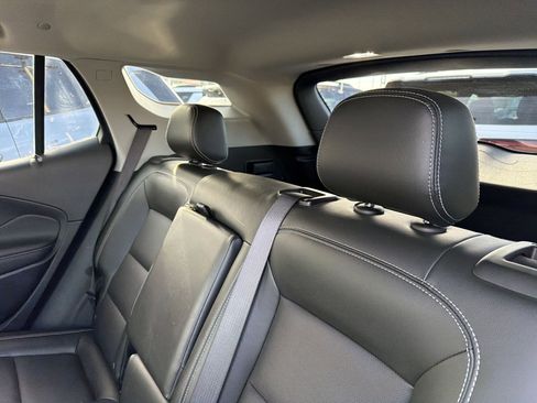 Certified 2022 GMC Terrain SLT image 24