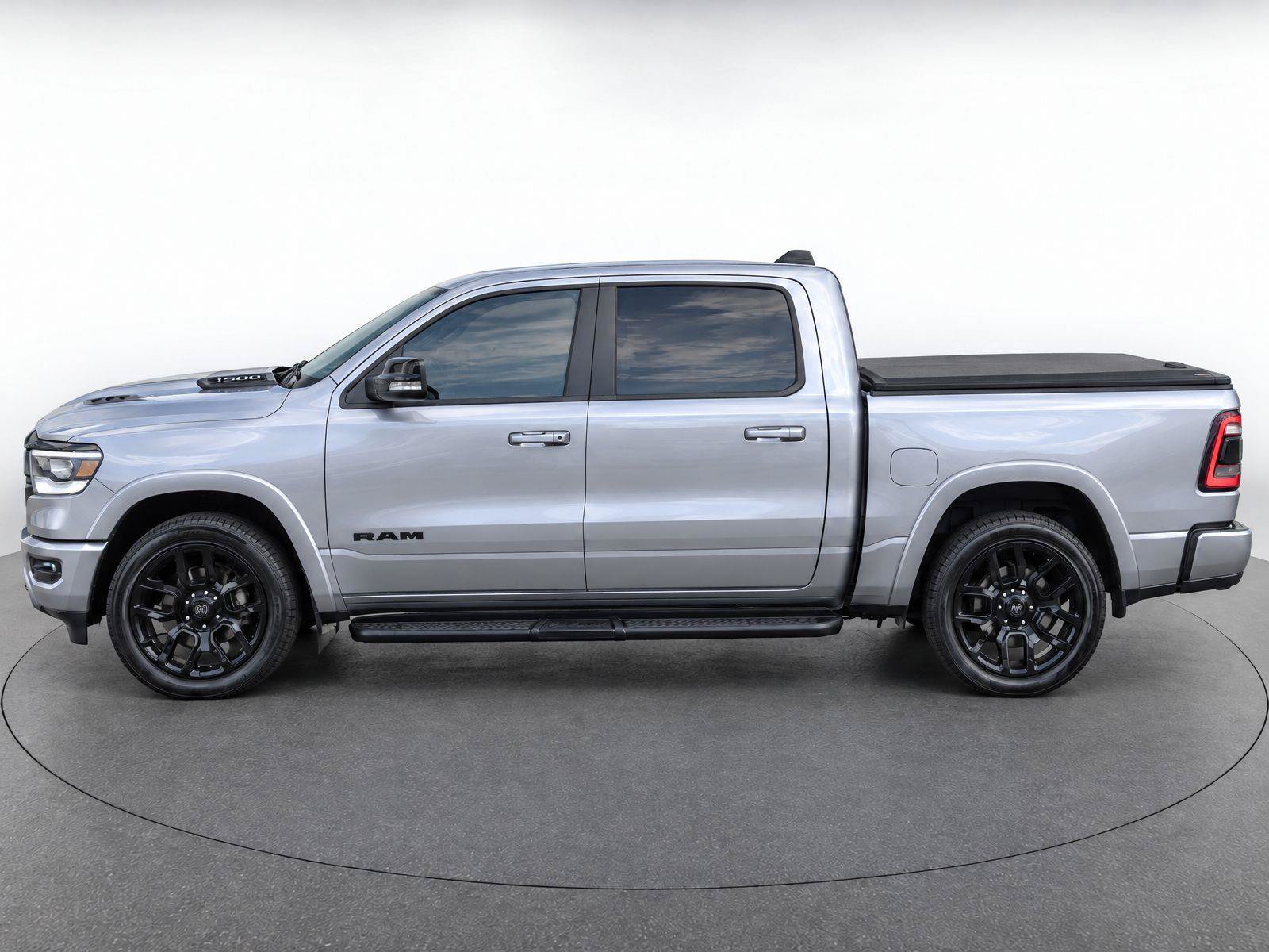 Used 2021 RAM 1500 Laramie AWD/4WD image 5
