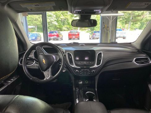 Used 2018 Chevrolet Equinox Premier FWD image 17