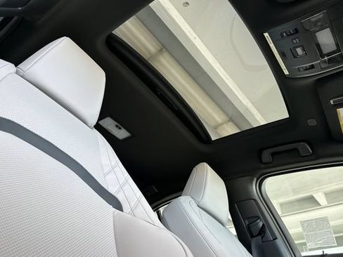 New 2026 Lexus UX 300h FWD image 15