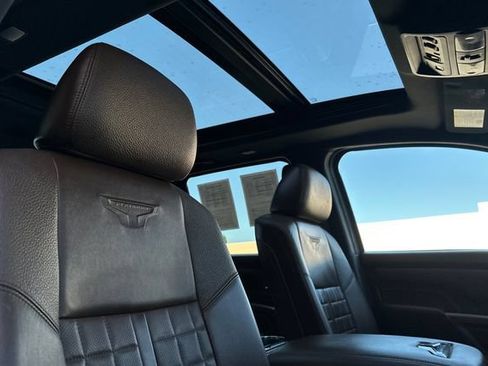 Used 2020 Nissan Titan Platinum Reserve w/ Moonroof Package RWD image 18