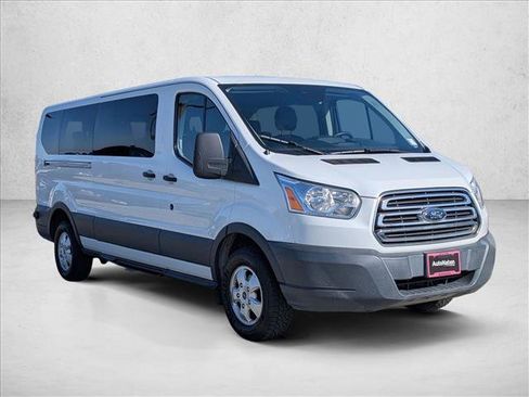 Used 2018 Ford Transit 350 XLT RWD image 3