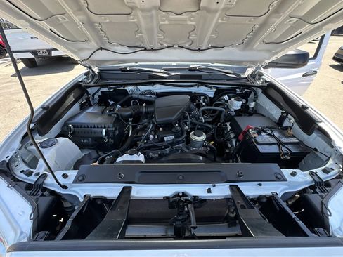 Used 2020 Toyota Tacoma SR image 39