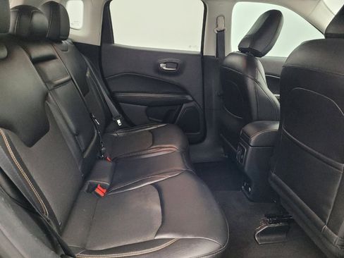 Used 2018 Jeep Compass Latitude w/ Popular Equipment Group image 19