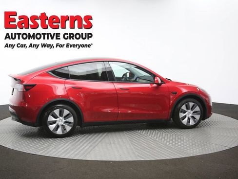 Used 2021 Tesla Model Y Long Range AWD/4WD image 38