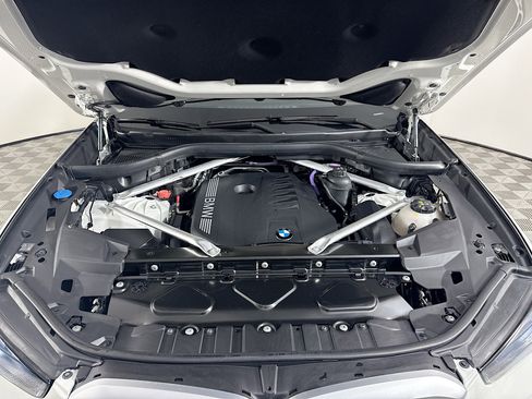 Used 2024 BMW X5 sDrive40i image 39