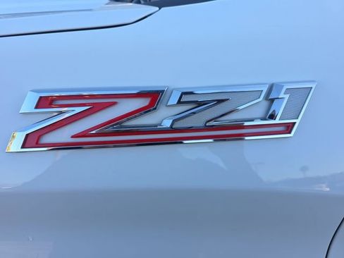 Used 2022 Chevrolet Silverado 1500 LT Trail Boss AWD/4WD image 29