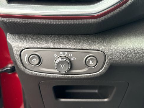 Used 2023 Chevrolet TrailBlazer RS w/ Convenience Package image 22