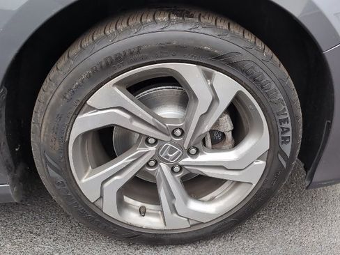 Used 2018 Honda Accord EX-L image 8