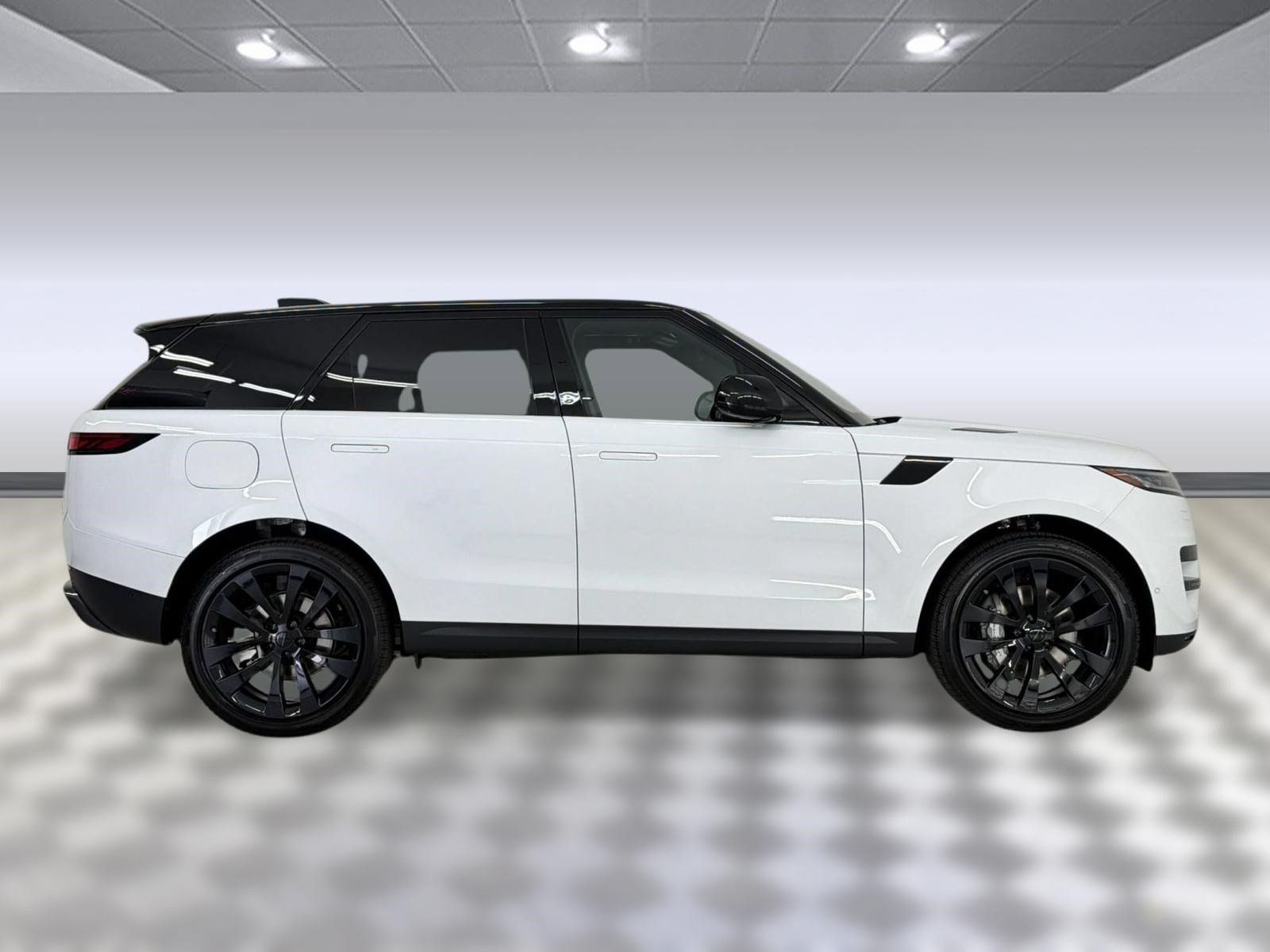 New 2026 Land Rover Range Rover Sport SE AWD/4WD image 8