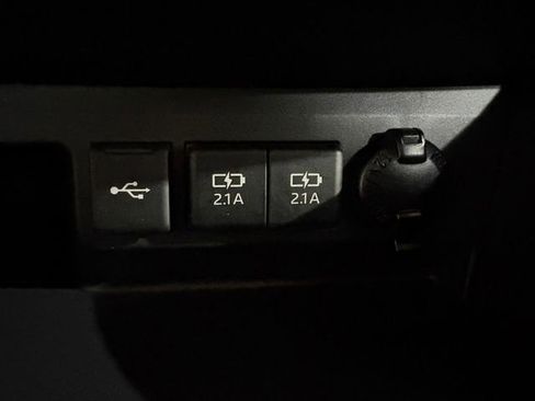 Used 2020 Toyota Highlander Platinum image 24