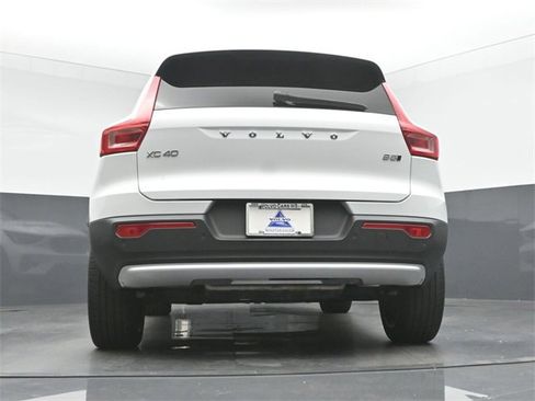 Used 2024 Volvo XC40 B5 Plus w/ Protection Package Premier image 40
