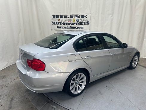 Used 2011 BMW 328i xDrive Sedan w/ Premium Pkg 2 AWD/4WD image 5