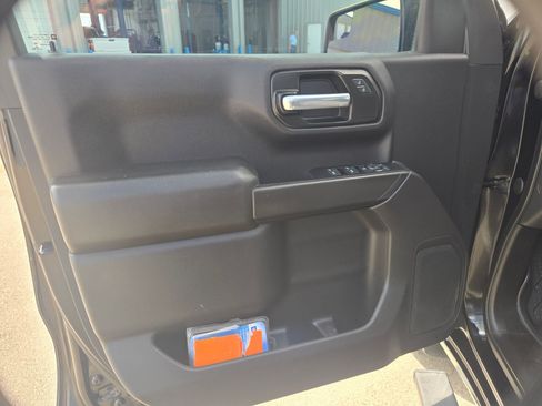 Used 2021 Chevrolet Silverado 1500 Custom RWD image 12