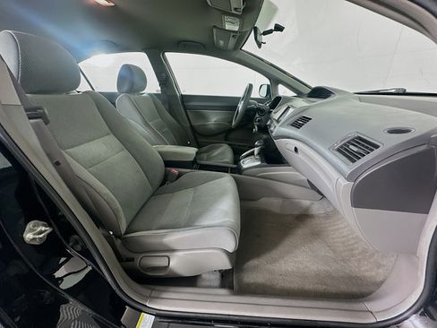 Used 2011 Honda Civic LX image 29