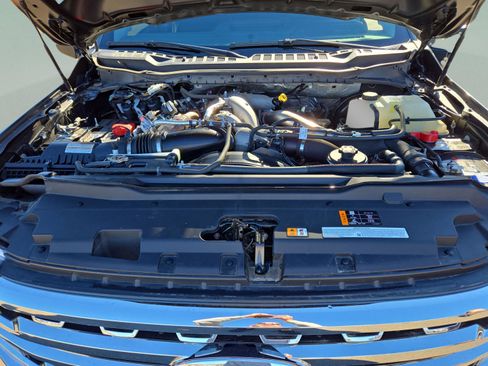 Used 2024 Ford F250 Lariat w/ Chrome Package image 19