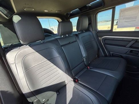 New 2026 Land Rover Defender 110 OCTA image 20