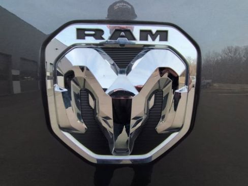 Used 2024 RAM 2500 Laramie image 31