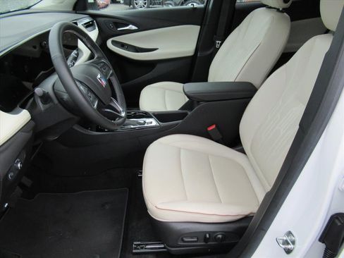 Used 2024 Buick Encore GX Avenir w/ Avenir Technology Package FWD image 16