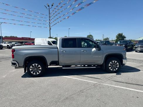 Used 2025 Chevrolet Silverado 2500 LT AWD/4WD image 14