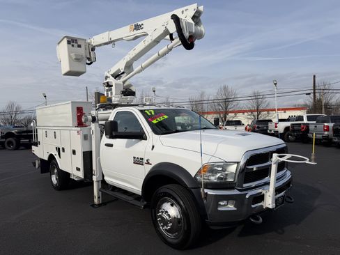 Used 2017 RAM 5500 Tradesman w/ Power & Remote Entry Group image 2