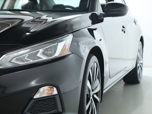 Used 2021 Nissan Altima 2.5 SR image 5