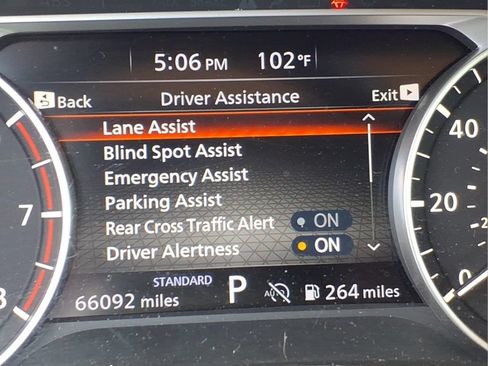 Used 2024 Nissan Rogue S FWD image 11