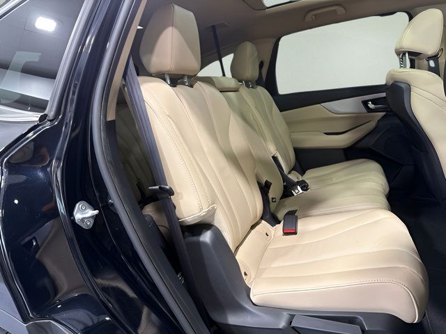 Used 2023 Acura MDX w/ Technology Package FWD image 35