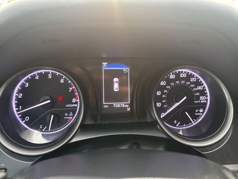 Used 2021 Toyota Camry SE FWD image 12